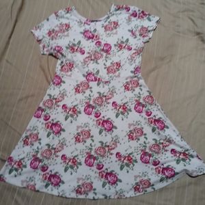 Poof Girl! Dress (Girls) White w Pink & Red Floral Print/Size Large